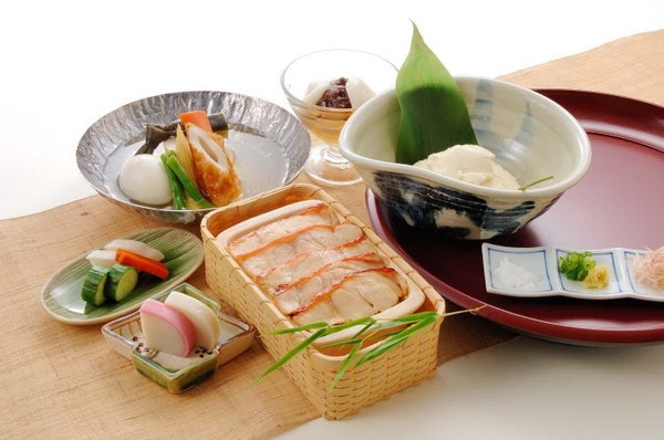 【八千代台発】キラキラに輝く よみうりランド ジュエルミネーション&箱根ガラスの森美術館<コースNo.24-1096-C>(京成トラベルサービス)3